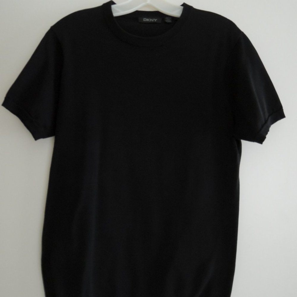 Mens Shirt Size S DKNY Collarless Top Black S/S Knit Pullover $60 Value NEW